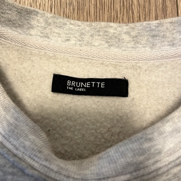 Brunette the Label cropped crewneck in size XS/S. - Picture 2 of 2